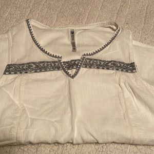 Kuhl size small sleeveless blouse